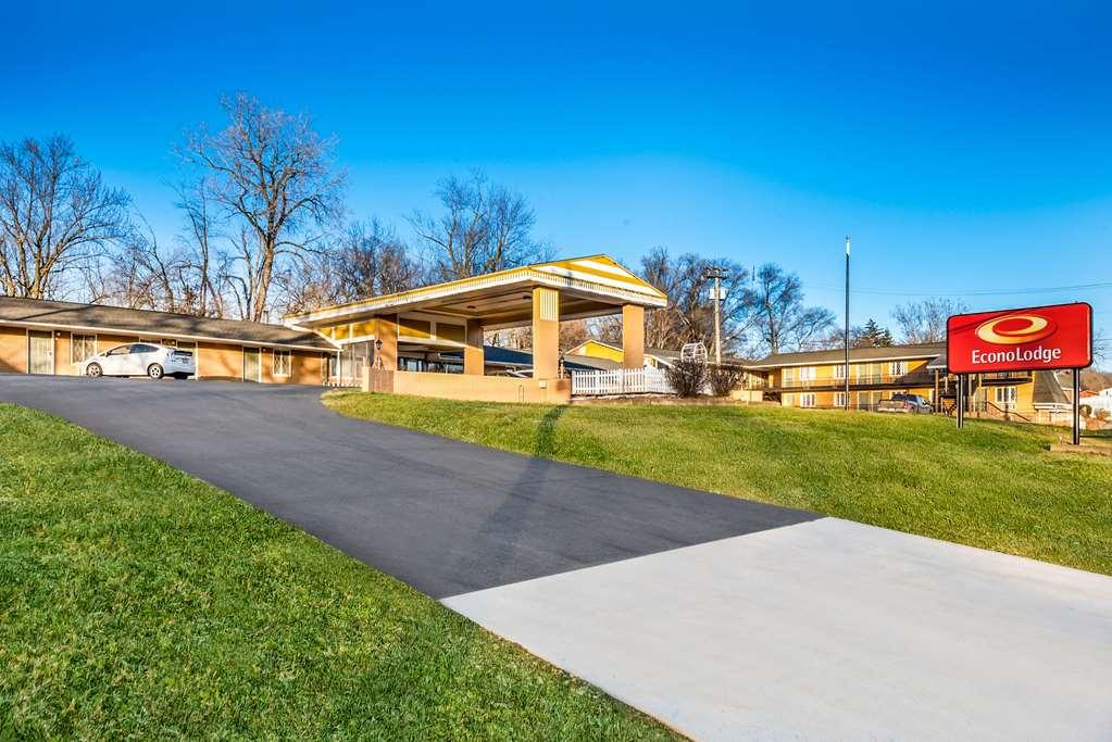 Econo Lodge Oskaloosa Buitenkant foto