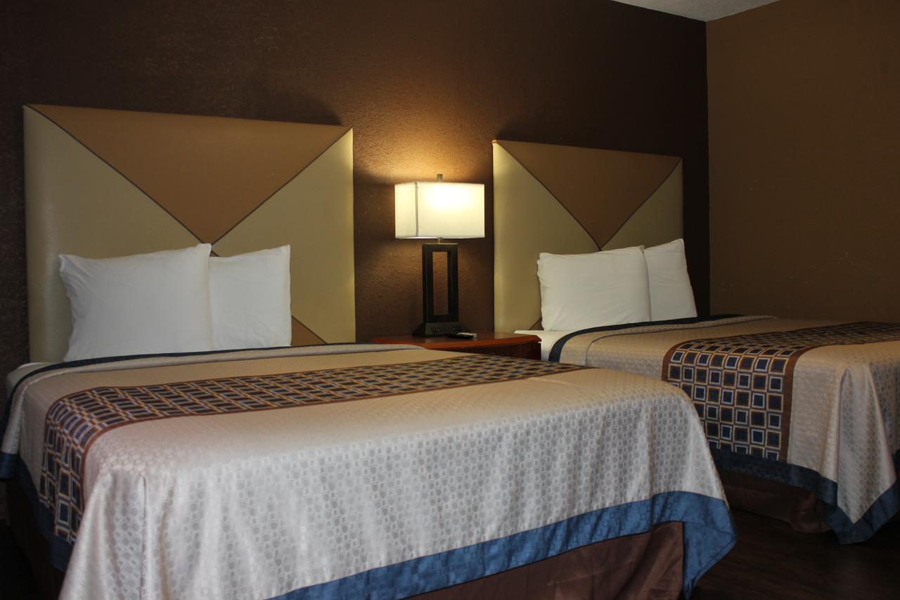 Econo Lodge Oskaloosa Buitenkant foto